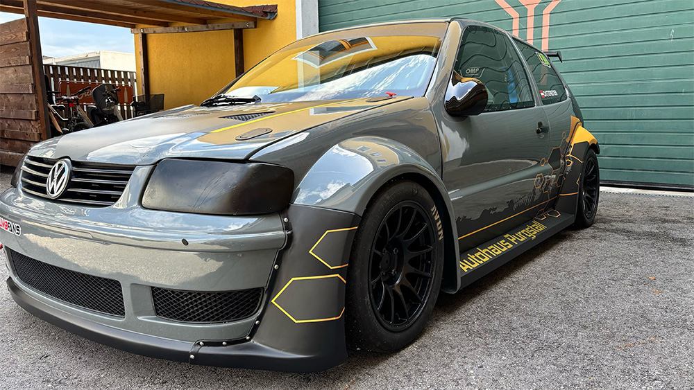 Datz Rennauto Autobeklebung vorne
