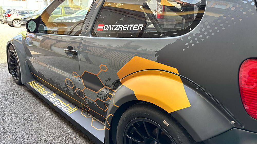 Datz Rennauto Autobeklebung